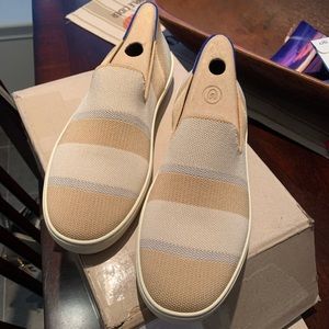 EUC 10.5 Rothy’s Birch Stripe Sneakers